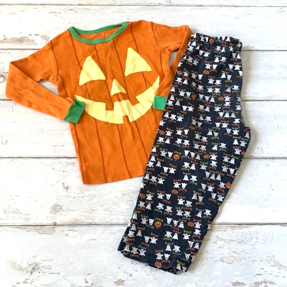 OshKosh 24m Halloween Pajamas Baby Toddler Orange Black Ghosts Pumpkin